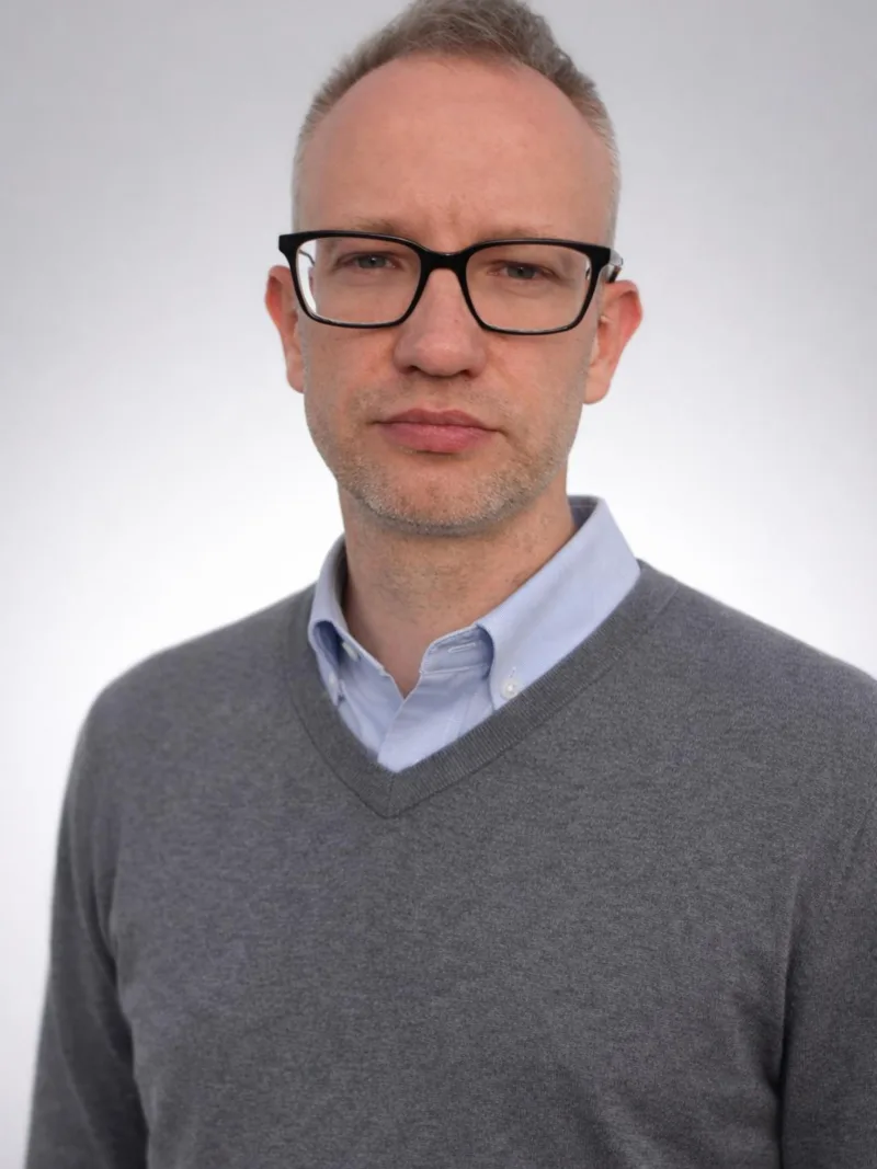 Paweł Szmit — założyciel SitBack, portret